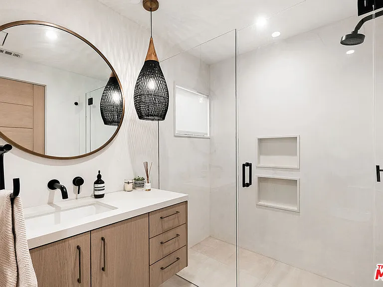 6450 Surfside Way — Photo 35