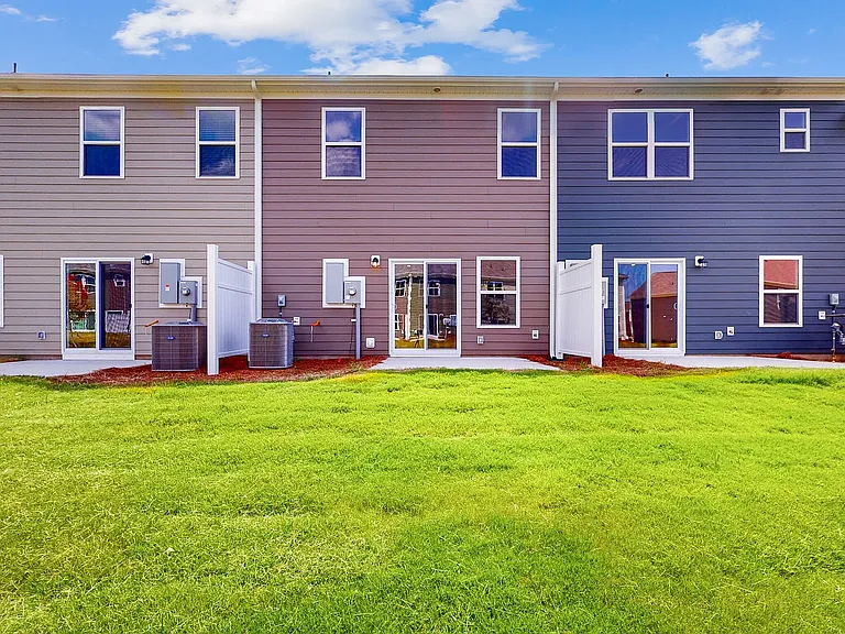 2752 Yeager Dr NW — Photo 17