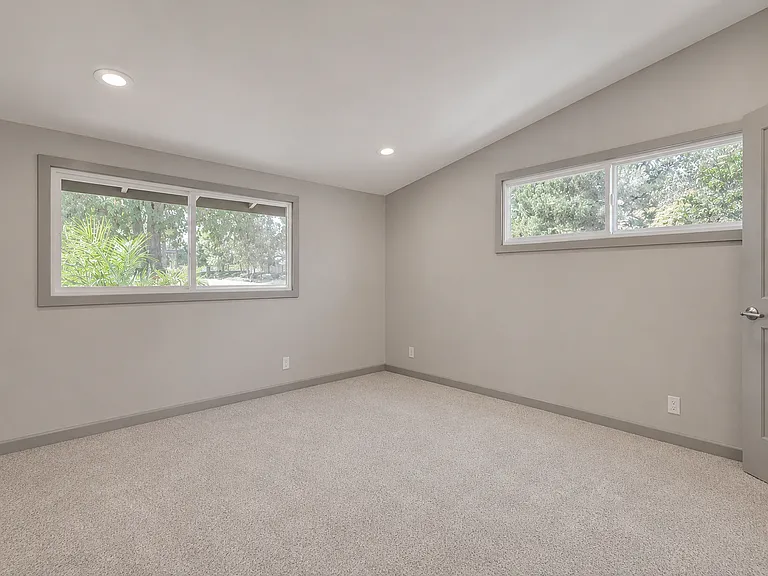 1396 Galway Ln #A — Photo 6