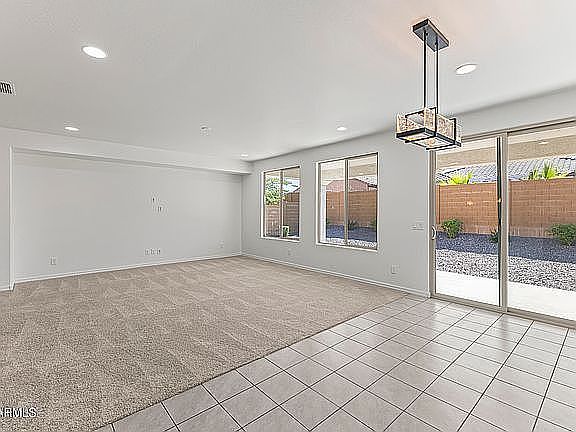 4th image of 25915 W Quail Ave
