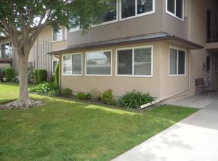 1920 McKinney Way APT 17G, Seal Beach, CA 90740