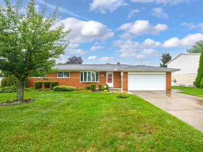 23551 Myrtle St, Clinton Township, MI, 48036