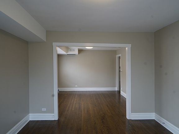 4th image of 3528 N Narragansett Ave APT 2