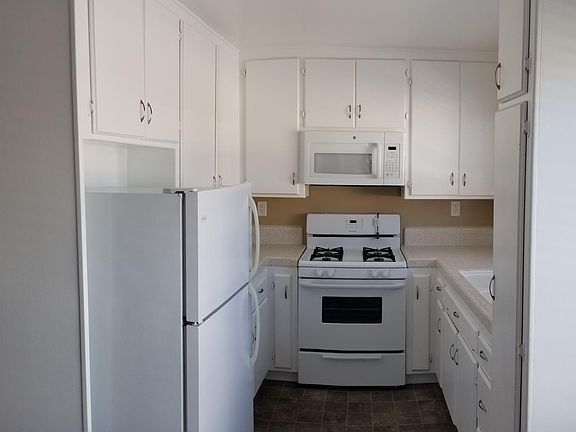 2nd image of 4626 Bancroft St APT 14
