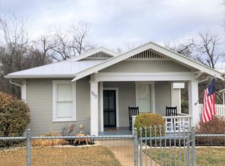 302 W Austin St, Fredericksburg, TX 78624