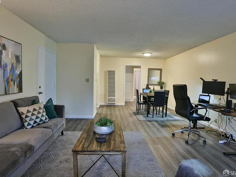 1731 Ellis St #11 — Photo 4