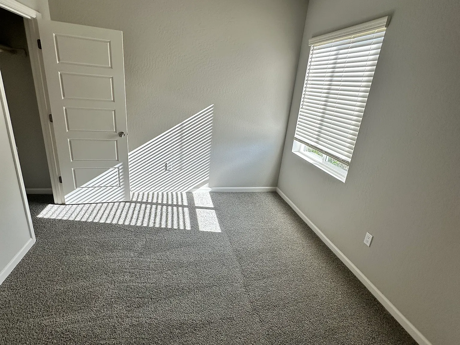 E Adena Ave, Fresno — Photo 2