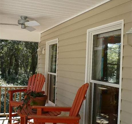 2nd image of 109 SE 22nd St