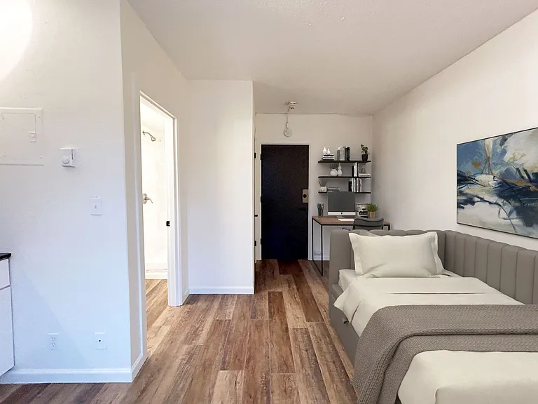 Mayn Suites — Photo 15