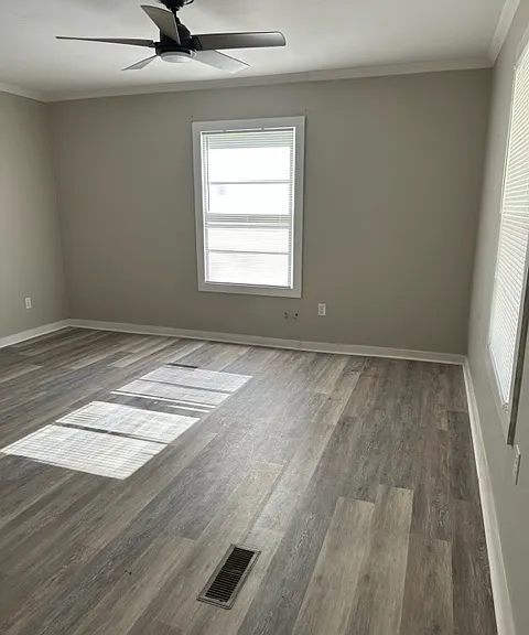 516 Obar St SW — Photo 2