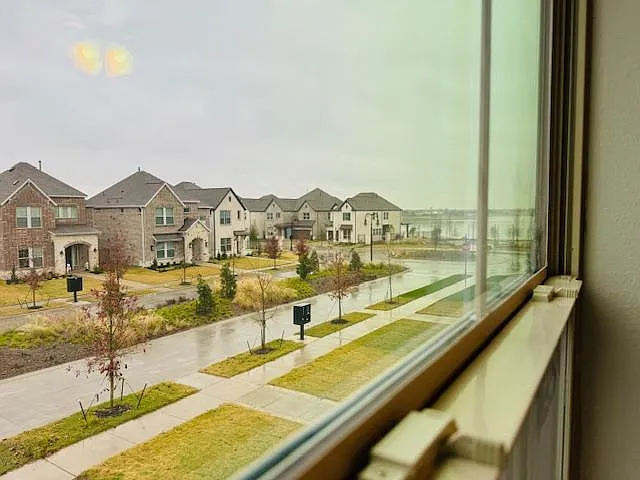 700 Prairie Falcon Dr — Photo 3