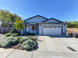 1135 Summer Ridge Ct, Auburn, CA 95603