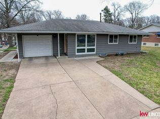 7100 Holdrege St, Lincoln, NE 68505