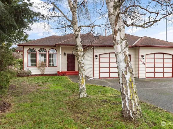 1221 NW 5th Avenue, Oak Harbor, WA 98277
