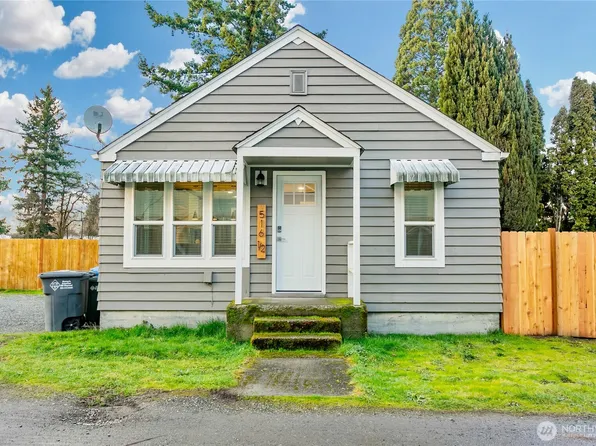 516 1/2 11th Street NW, Puyallup, WA 98371