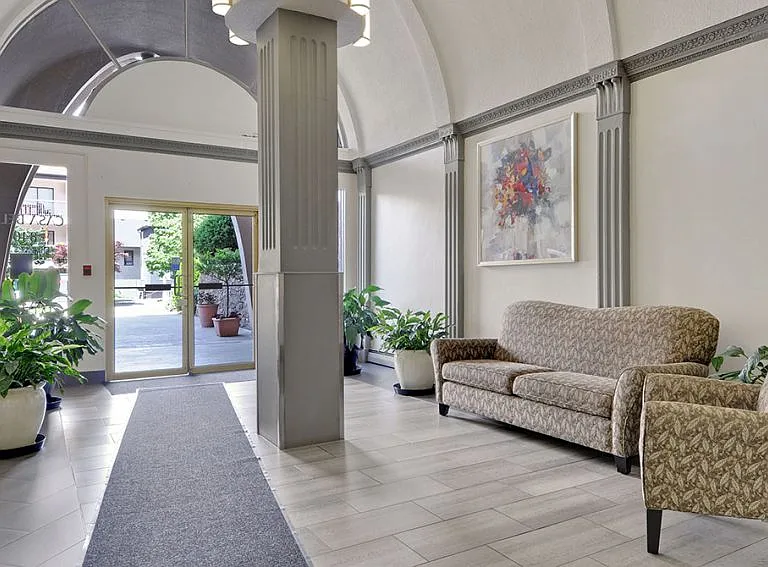 840 Broughton St #207 — Photo 14
