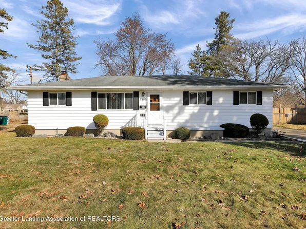 2809 Pleasant Grove Rd, Lansing, MI 48910