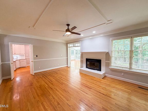 3rd image of 6216 Acorn Ridge Trl