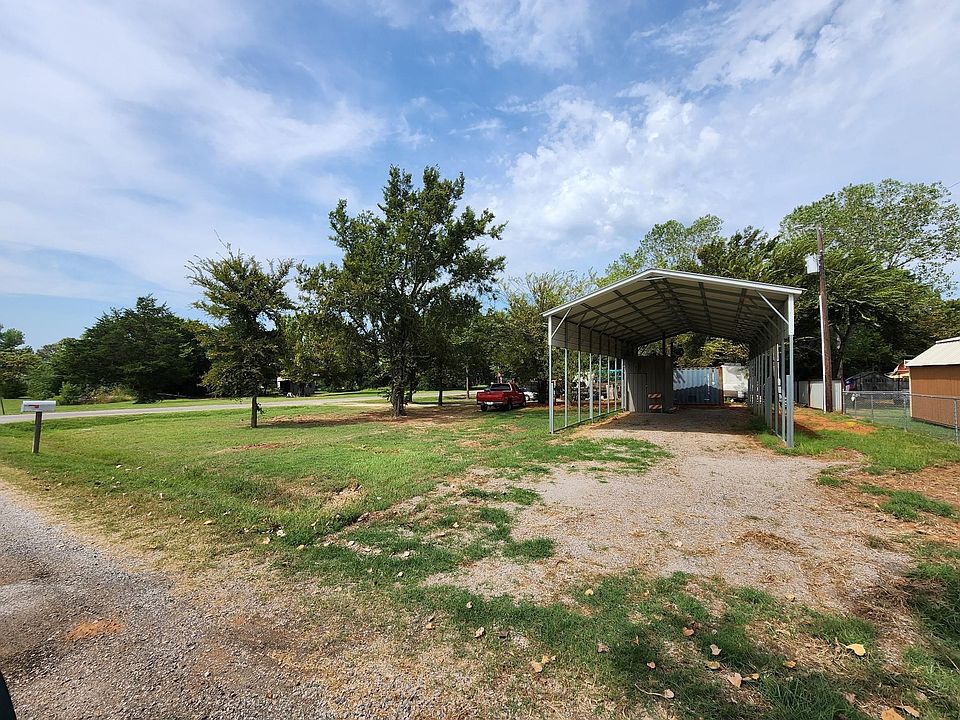 2nd image of Forest Ln