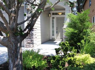 61318 Huckleberry Pl, Bend, OR 97702