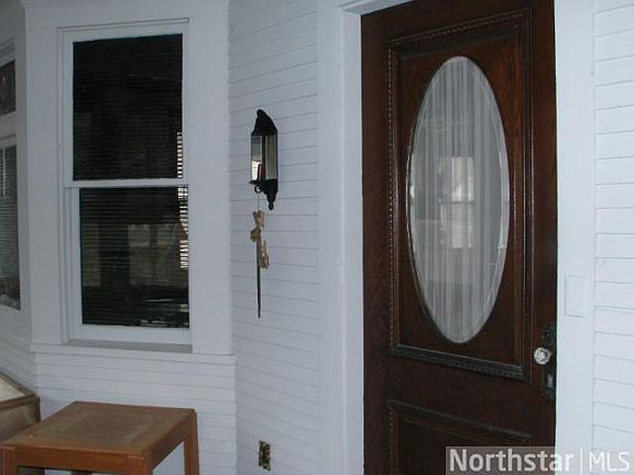 3rd image of 805 Smith Ave S