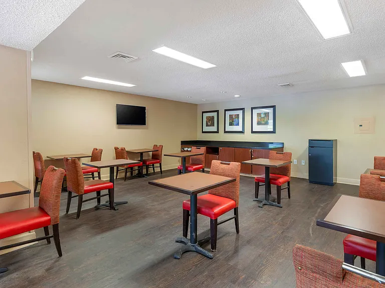 Breakfast Room