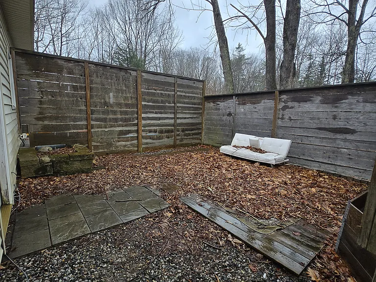 Private fenced courtyard