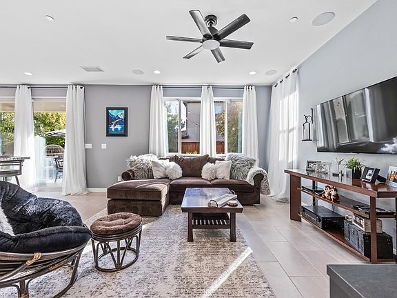 3rd image of 4368 Horizon Dr