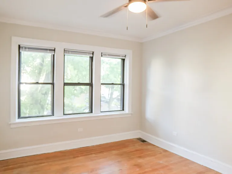 2325 N Addison St #1A — Photo 9