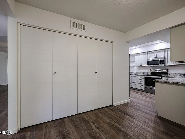 26033 S Hollygreen Dr — Photo 20