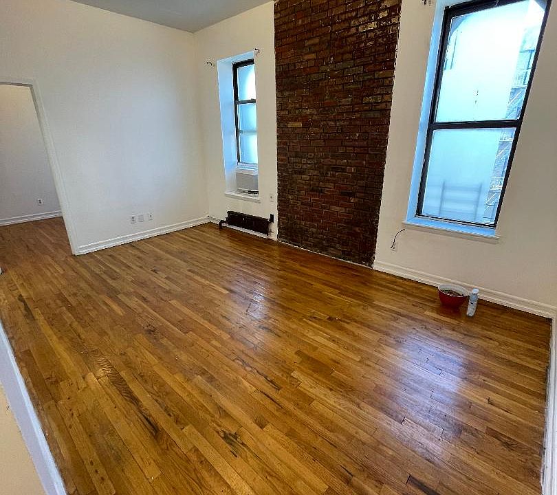 1st image of 1629 Lexington Ave APT 10A