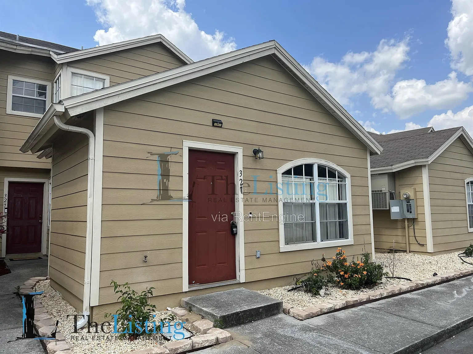 1 bed, 1.0 bath, 600 sqft, $925 — Photo 1