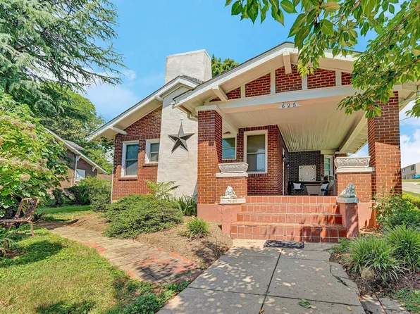 625 Vinton Mill Ct NE, Roanoke, VA 24012