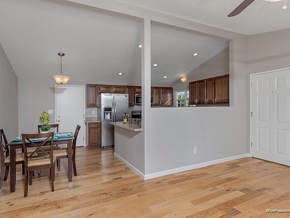 5th image of 2972 Melbourne Dr