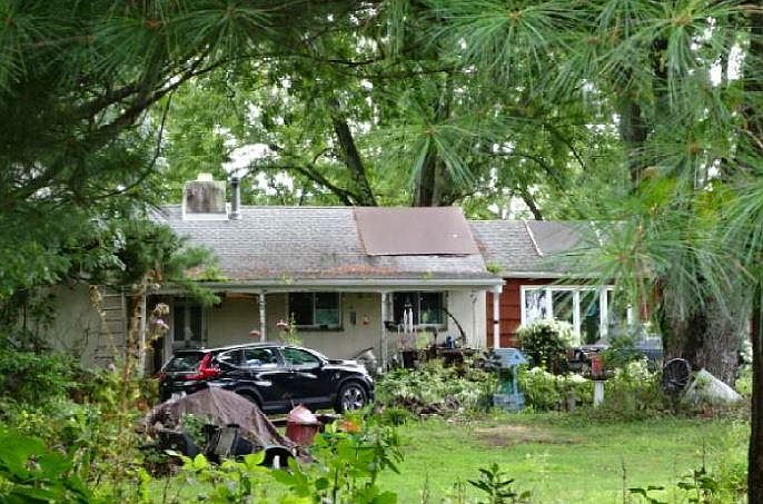1st image of 68 Skyline Dr
