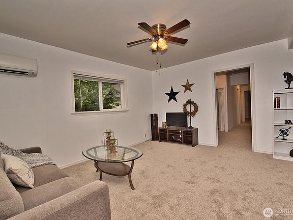 5th image of 2729 Queets Avenue