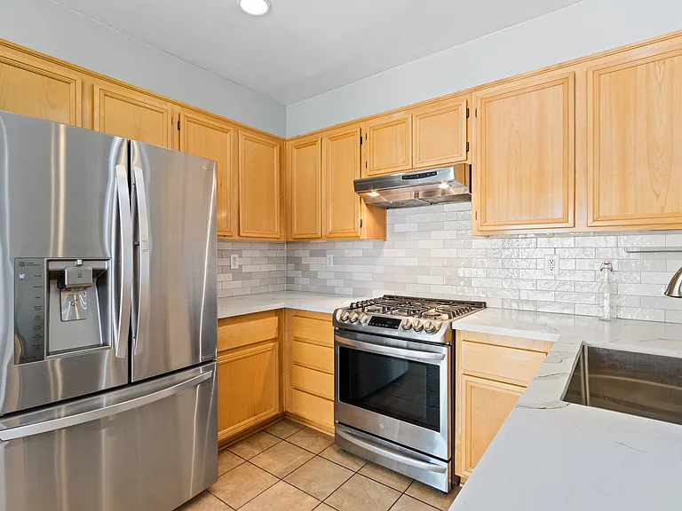 5909 Viking Way — Photo 21