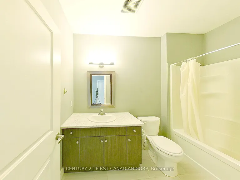 1375 Whetherfield St #98 — Photo 9