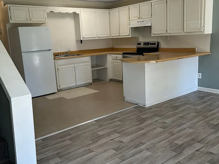 126 Money St — Photo 3