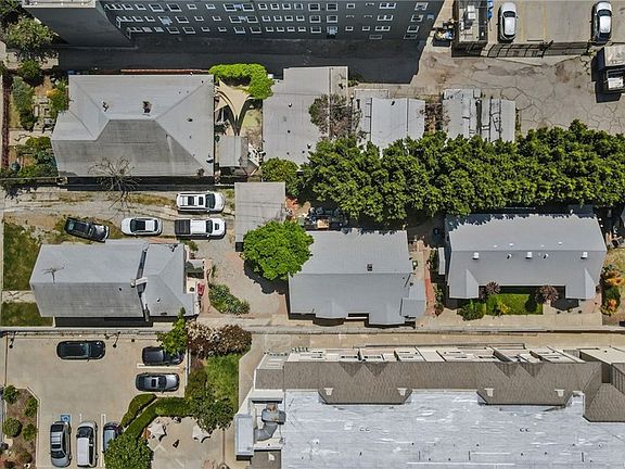 5th image of 1137 N Madison Ave