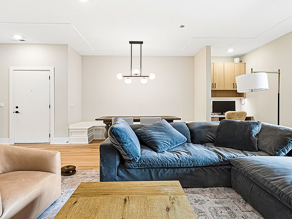 4th image of 3125 N Clybourn Ave #2N