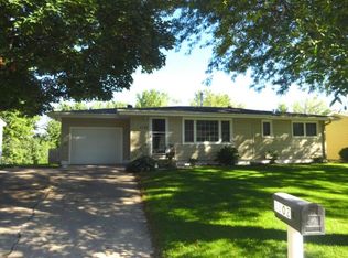 1102 Janson St, Albert Lea, MN 56007
