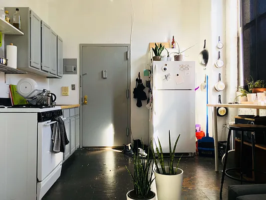 Rented by Nooklyn NYC LLC | media 23