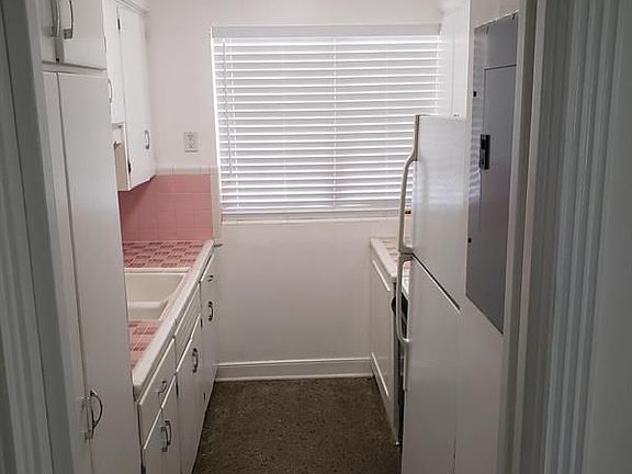 2nd image of 3637 S Olive Ave #4