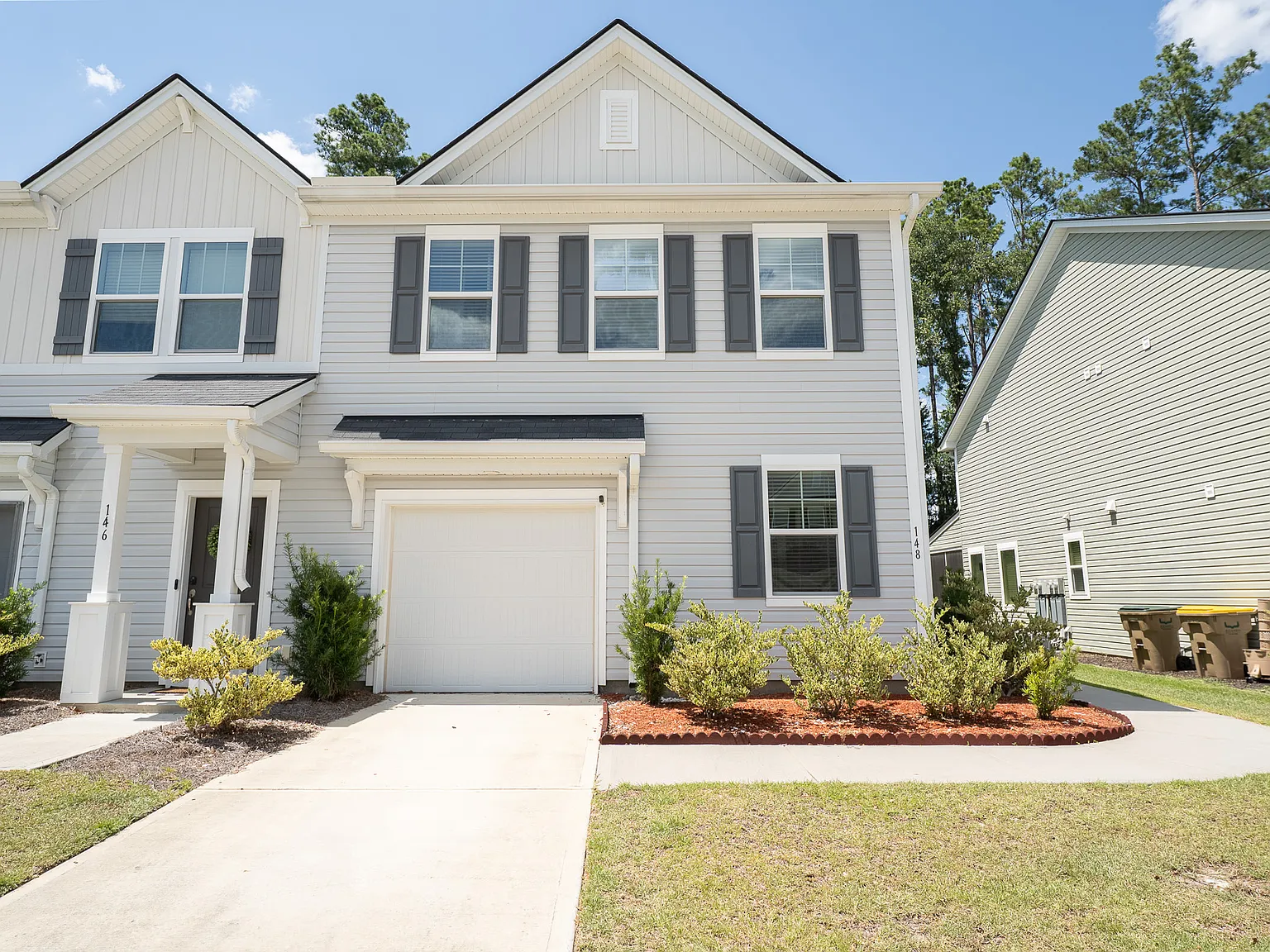 3 bed, 2.5 bath, 1654 sqft, $1,700 — Photo 3
