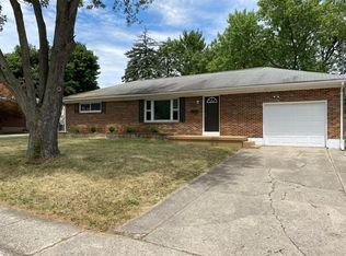 1020 Sundown Rd, Springfield, OH 45503