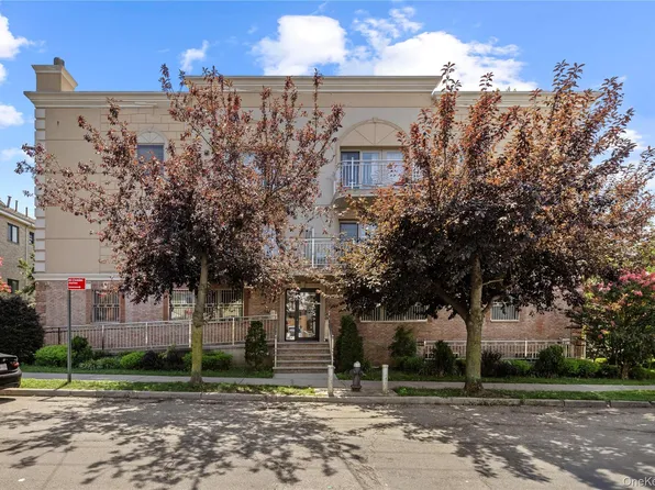 12206 25th Avenue #2A, College Point, NY 11356