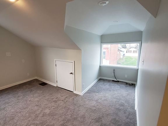 5th image of 708 E Warrington Ave #1