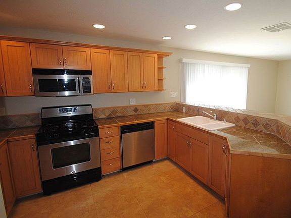 2nd image of 1427 Tiffany Cir