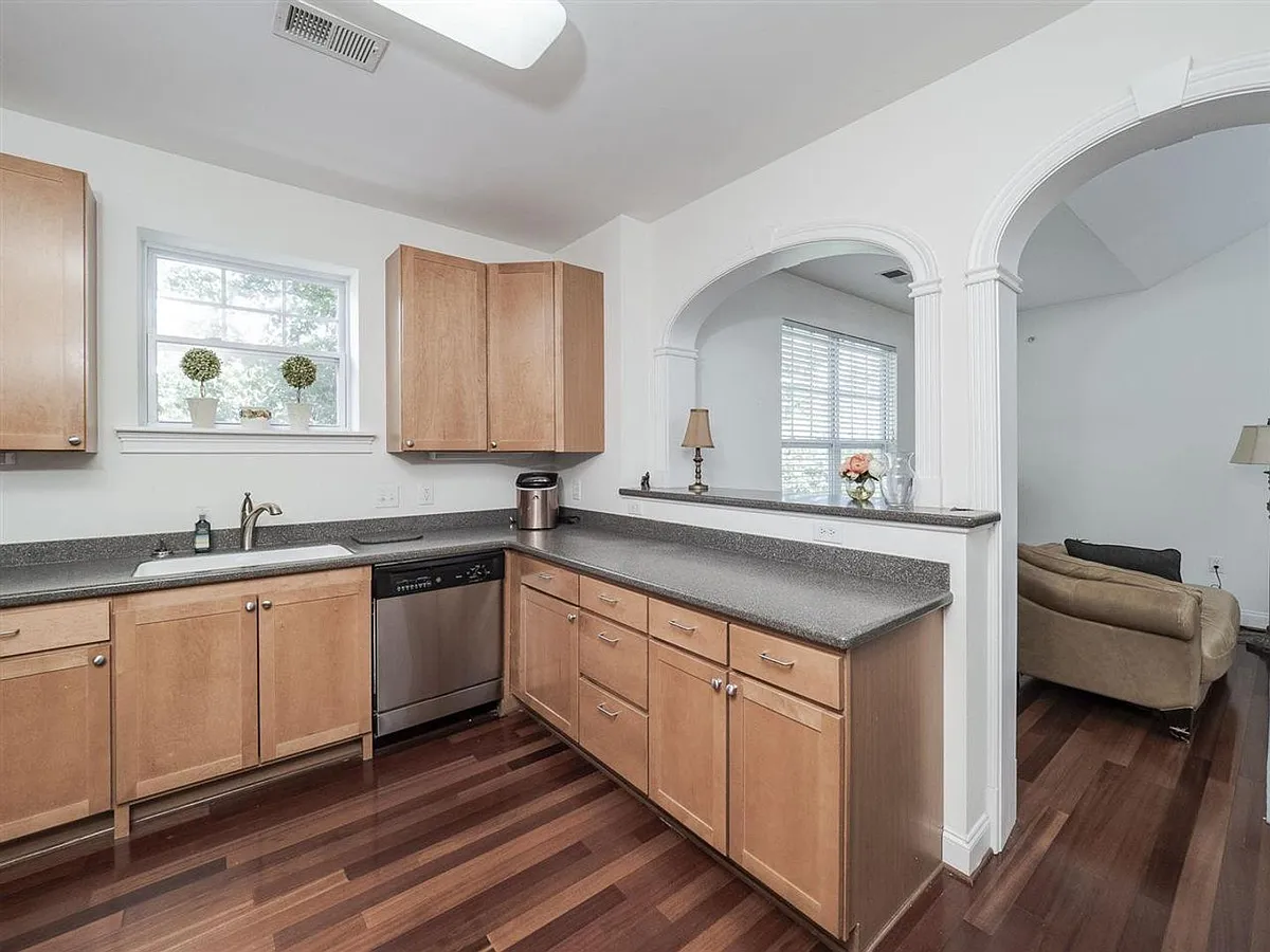Building Photo - 3810 Lunceston Way #306